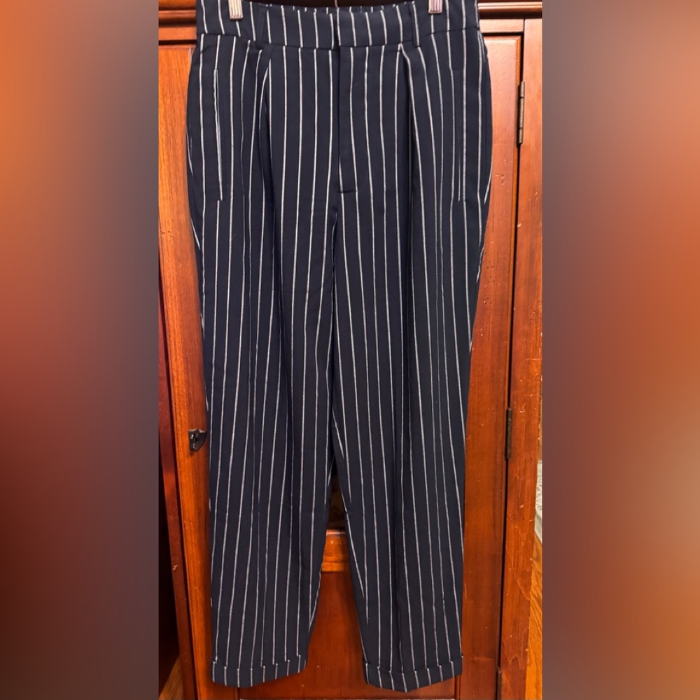 Forever 21 Navy Striped Women's Pants size Medium